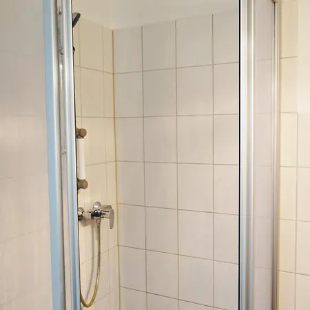 Erholsames Wohnen Fuer 6 Personen-parkplatz-waschmaschine-garten Wolfsburg