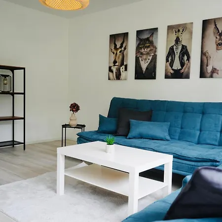 Appartamento Erholsames Wohnen Fuer 6 Personen-3 Schlafzimmer-Parkplatz-Waschmaschine-Garten Wolfsburg