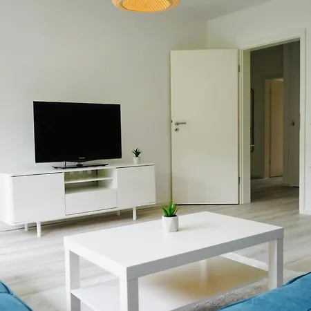 Erholsames Wohnen Fuer 6 Personen-3 Schlafzimmer-Parkplatz-Waschmaschine-Garten Appartamento